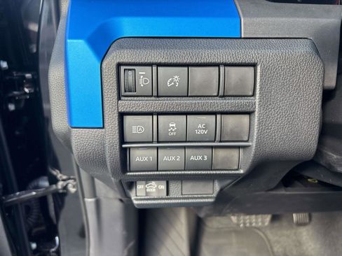 New 2025 Toyota Tacoma TRD Off-Road AWD/4WD image 9
