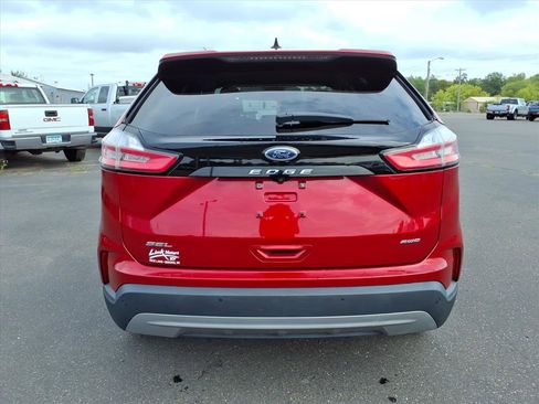 Used 2022 Ford Edge SEL w/ Convenience Package image 5