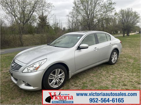 Used 2013 INFINITI G37 x w/ Premium Pkg AWD/4WD image 1