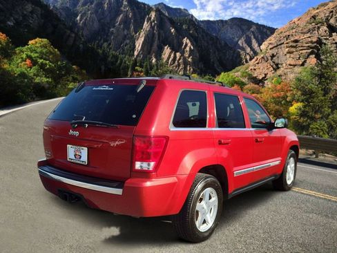 Used 2006 Jeep Grand Cherokee Limited w/ Trailer Tow Group IV AWD/4WD image 3
