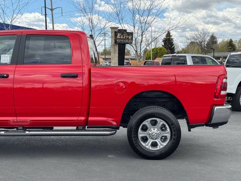 Used 2024 RAM 3500 Big Horn w/ Bed Utility Group AWD/4WD image 5