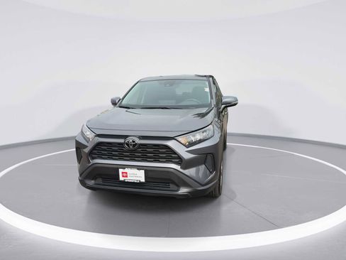 Certified 2022 Toyota RAV4 LE image 3