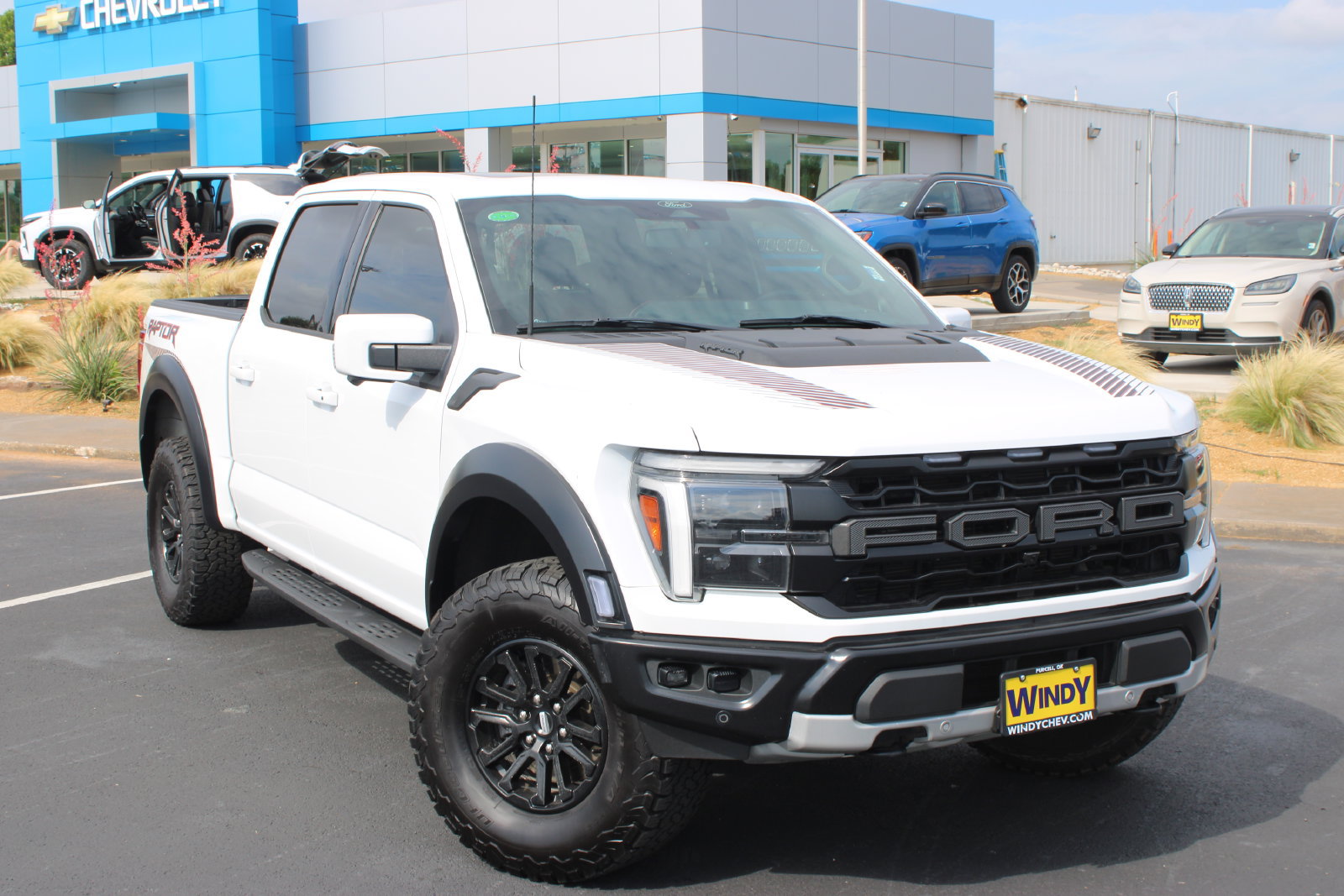 Used 2025 Ford F150 Raptor AWD/4WD image 2