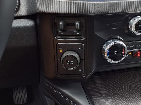 New 2025 Ford F450 Platinum image 10