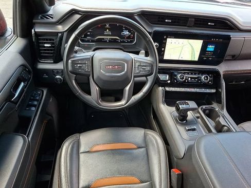 Used 2023 GMC Sierra 1500 AT4 w/ AT4 Premium Package AWD/4WD image 11