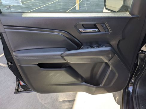 Used 2024 Chevrolet Colorado LT w/ LT Convenience Package RWD image 10