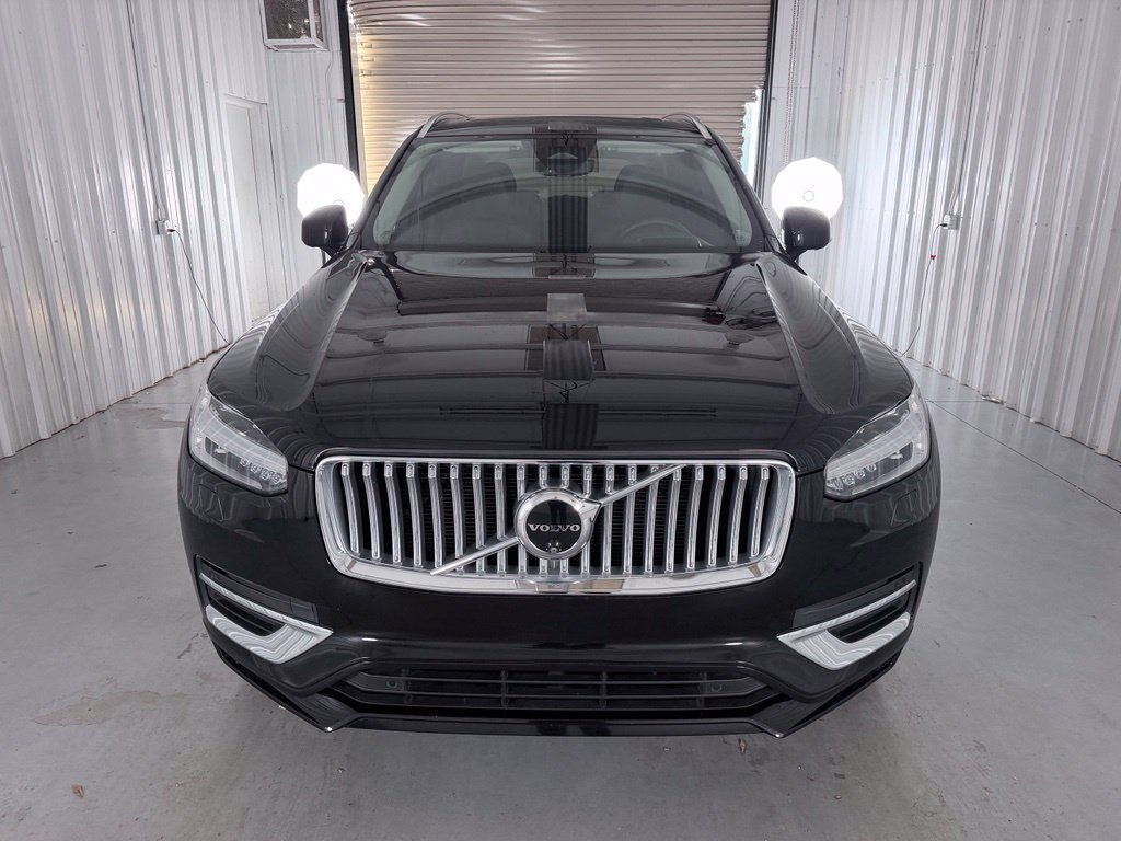 Used 2024 Volvo XC90 B6 Ultimate w/ Protection Package Premier AWD/4WD image 2