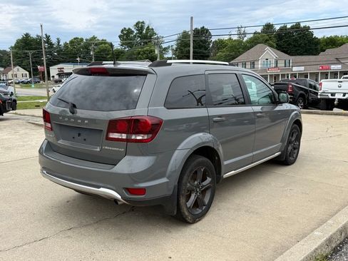 Used 2019 Dodge Journey Crossroad w/ Mopar All Weather Group FWD image 6