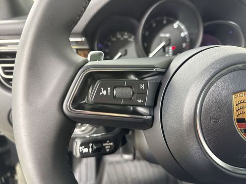 New 2026 Porsche Macan image 38