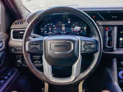Used 2022 GMC Yukon XL Denali w/ Denali Ultimate Package image 23
