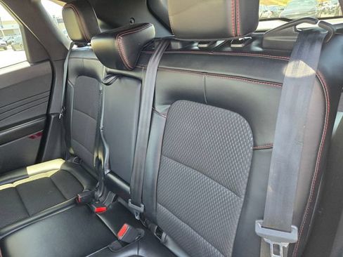 Used 2023 Ford Escape ST-Line FWD image 11