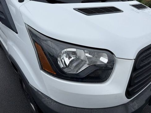 Used 2018 Ford Transit 250 138 image 10