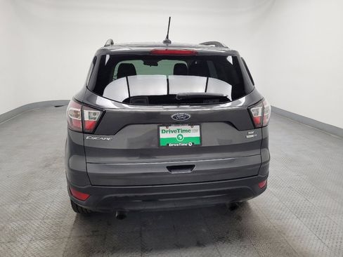 Used 2018 Ford Escape SE w/ SE Sport Appearance Package image 6