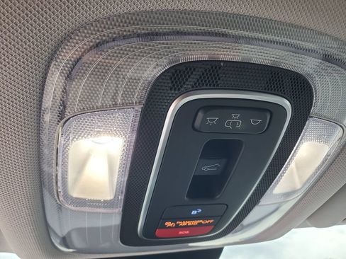 Used 2024 Hyundai Kona Limited FWD image 35