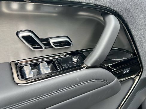 New 2026 Land Rover Range Rover Sport SE AWD/4WD image 10