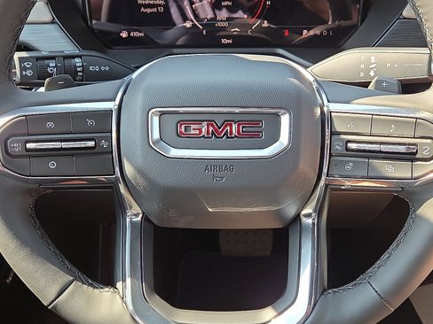 New 2026 GMC Acadia Elevation image 12