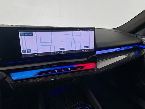 Used 2025 BMW M5 w/ Carbon Package image 19