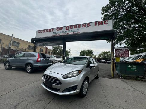 Used 2017 Ford Fiesta S image 5