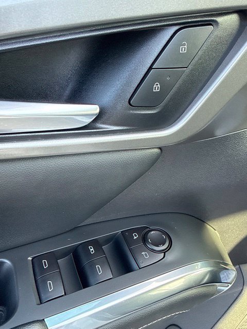 Used 2026 Chevrolet Traverse LT FWD image 15