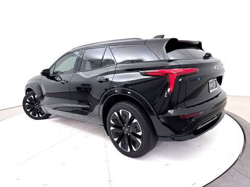Used 2024 Chevrolet Blazer EV RS AWD/4WD image 2