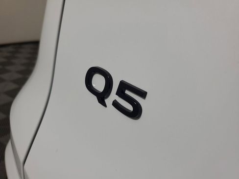 Used 2025 Audi Q5 Premium Plus AWD/4WD image 8