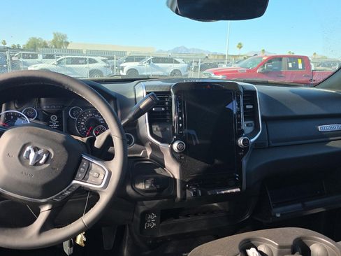 Used 2025 RAM 2500 Big Horn AWD/4WD image 8