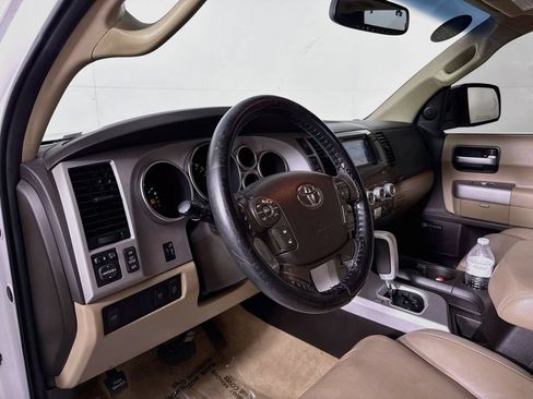 Used 2008 Toyota Sequoia Limited RWD image 9