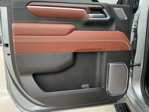 Used 2025 GMC Sierra 2500 Denali Ultimate image 33