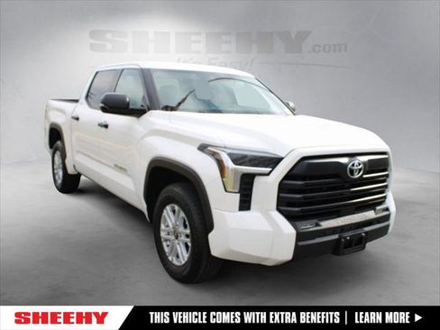 Certified 2025 Toyota Tundra SR5 w/ SR5 Convenience Package RWD image 1