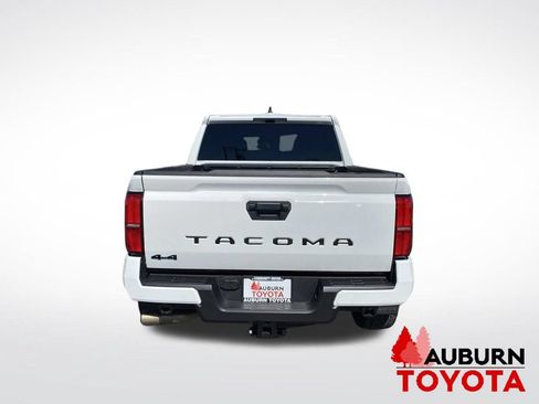 Used 2025 Toyota Tacoma TRD Sport AWD/4WD image 6