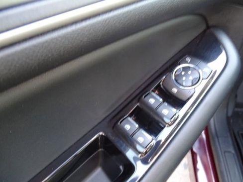 Used 2020 Ford Edge SEL w/ Convenience Package AWD/4WD image 21