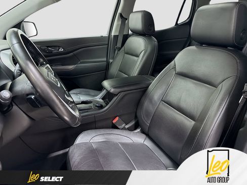 Used 2019 GMC Acadia SLT w/ LPO, Floor Liner Package FWD image 24