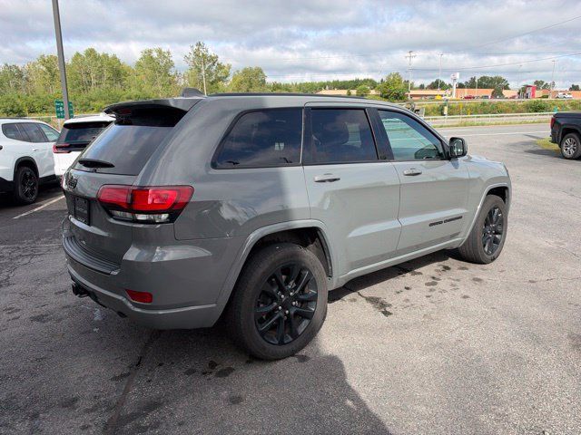 Used 2021 Jeep Grand Cherokee Laredo X AWD/4WD image 5