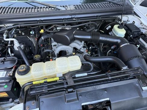 Used 2000 Ford F250 Lariat image 32