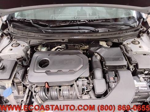 Used 2016 Hyundai Sonata SE FWD image 9