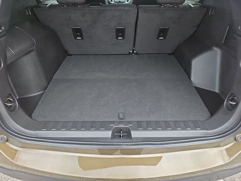 Used 2024 Chevrolet Equinox LT FWD image 22