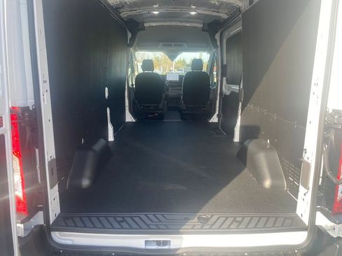 New 2026 Ford Transit 250 148 Medium Roof Extended AWD w/ Load Area Protection Package image 4
