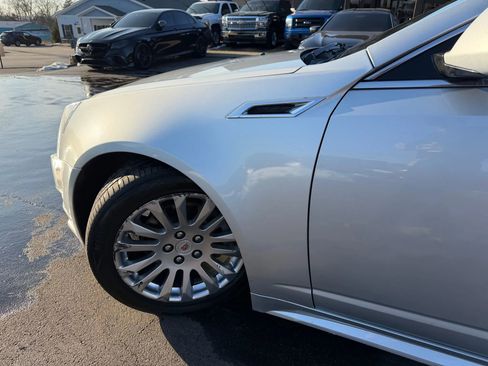 Used 2011 Cadillac CTS Premium image 40