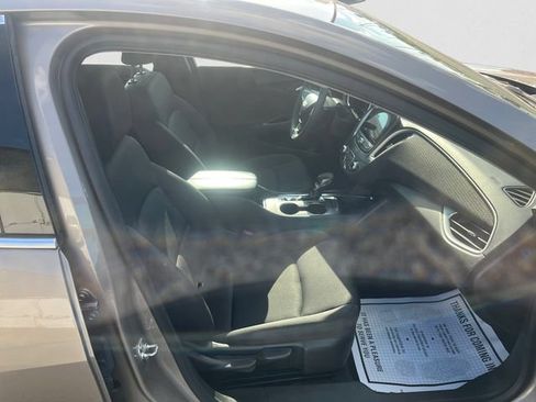 Used 2024 Chevrolet Malibu LT FWD image 15