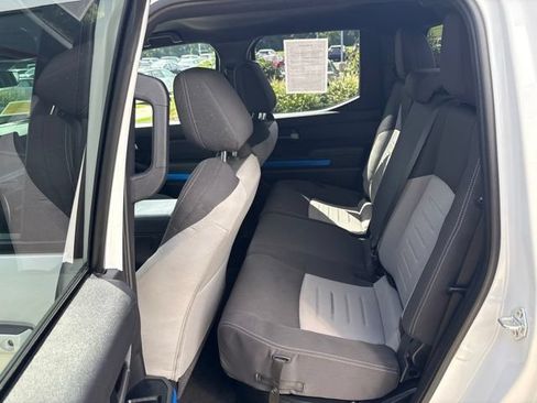 Used 2025 Toyota Tacoma TRD Sport AWD/4WD image 27
