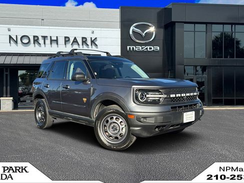 Used 2022 Ford Bronco Sport Badlands w/ Premium Package image 1