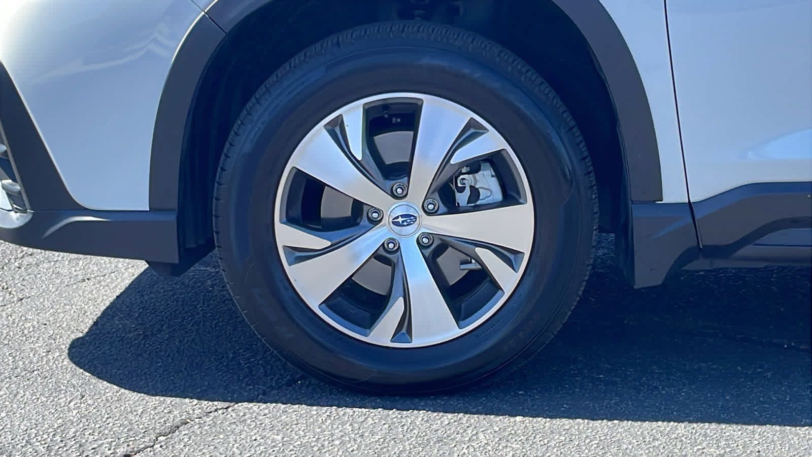 Certified 2025 Subaru Ascent Premium w/ Premium Package AWD/4WD image 10
