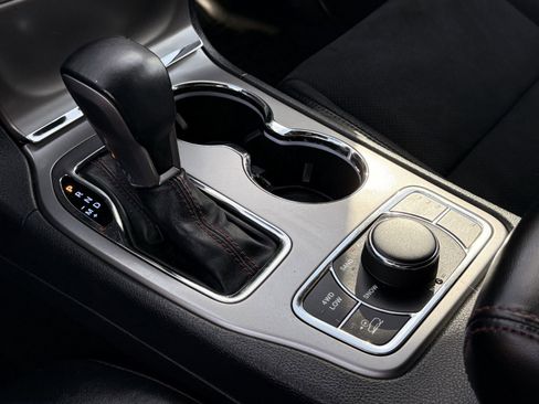 Used 2019 Jeep Grand Cherokee Trailhawk image 19