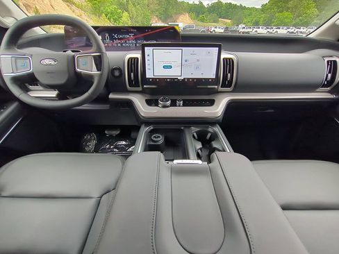 New 2026 Ford Expedition Active RWD image 13