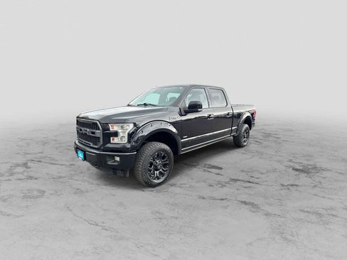 Used 2017 Ford F150 Lariat w/ Equipment Group 502A Luxury AWD/4WD image 4