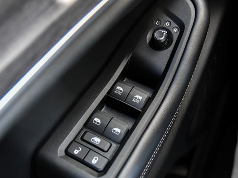 Used 2024 Jeep Grand Cherokee L Limited w/ Luxury Tech Group II image 42