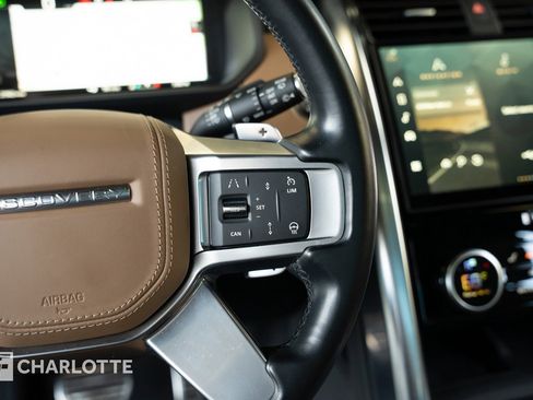 Used 2023 Land Rover Discovery HSE R-Dynamic image 18