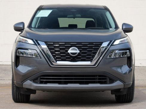 Used 2023 Nissan Rogue SV FWD image 6