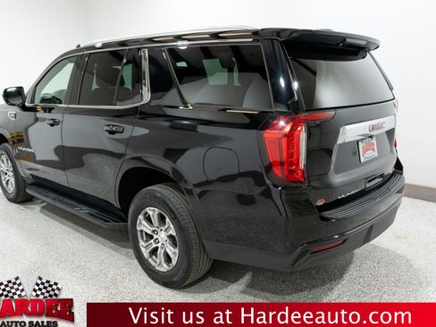 Used 2023 GMC Yukon SLE w/ Gmc Pro Safety Plus Package image 3