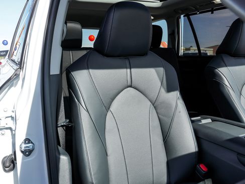 New 2026 Toyota Grand Highlander Limited image 27